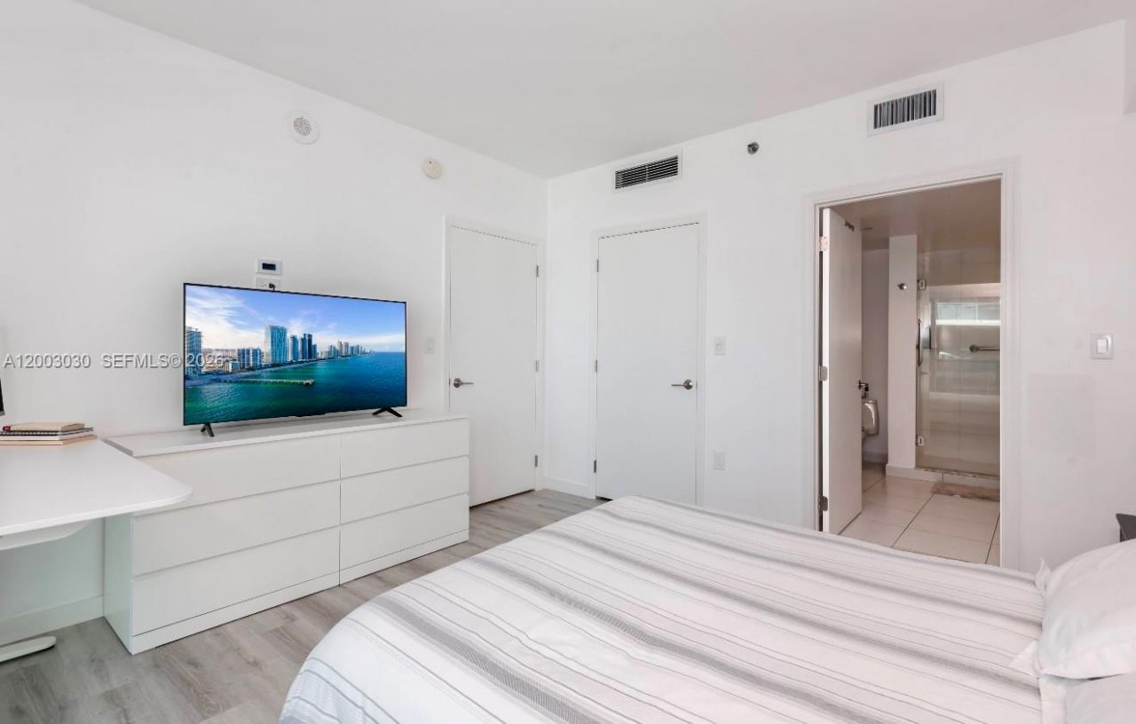 55 SE 6th St, Unit 3403, Miami, FL 33131 Photo