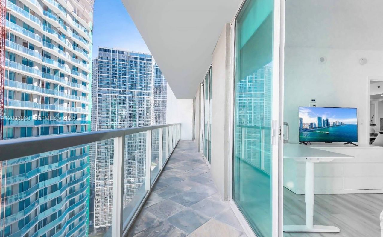 55 SE 6th St, Unit 3403, Miami, FL 33131 Photo