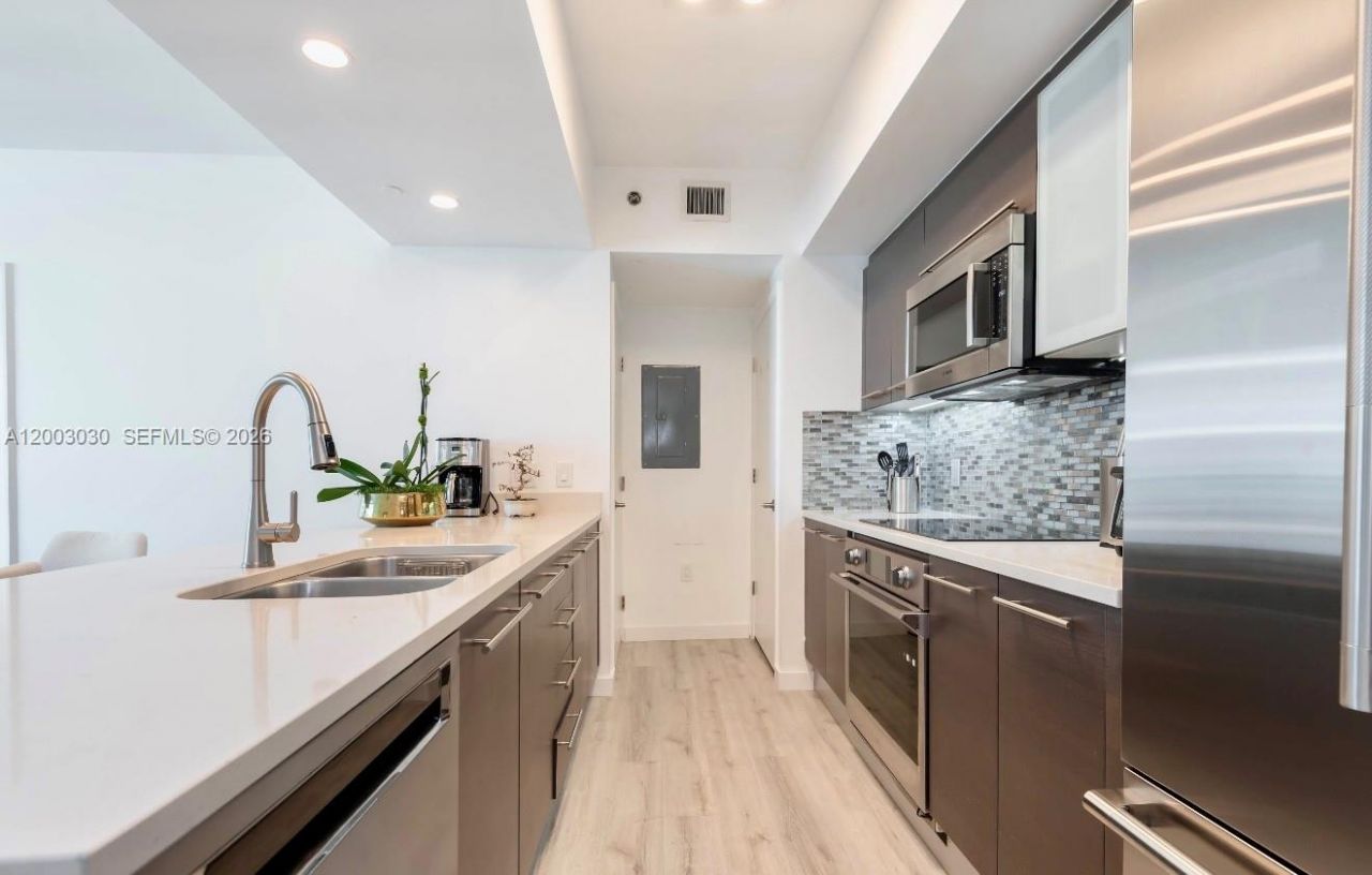 55 SE 6th St, Unit 3403, Miami, FL 33131 Photo