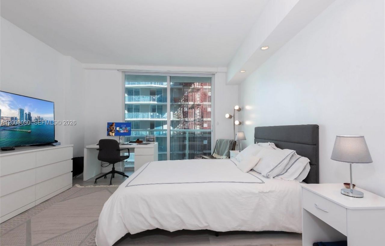 55 SE 6th St, Unit 3403, Miami, FL 33131 Photo