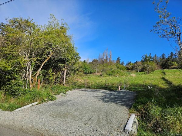 550 Norris Rd , North Saanich, BC V8L 5M6