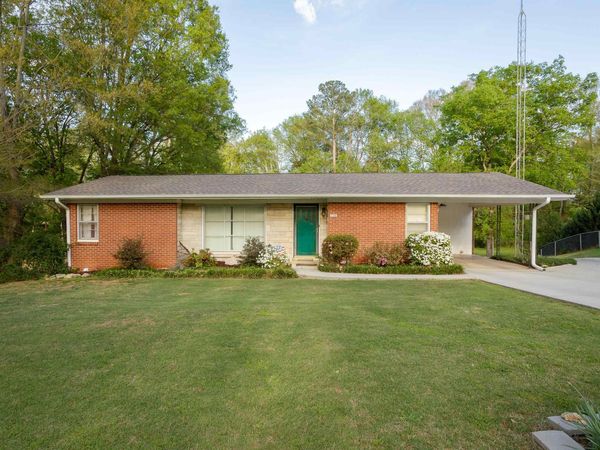 113 Baker Dr, Florence, AL 35630