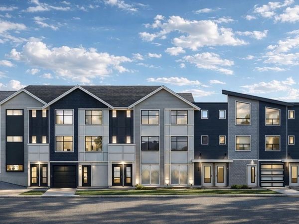 1035 Russell St, Unit 2, Victoria, BC V9A 3Y2