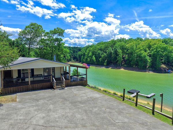 1059 Dean Circle, Dandridge, TN 37725