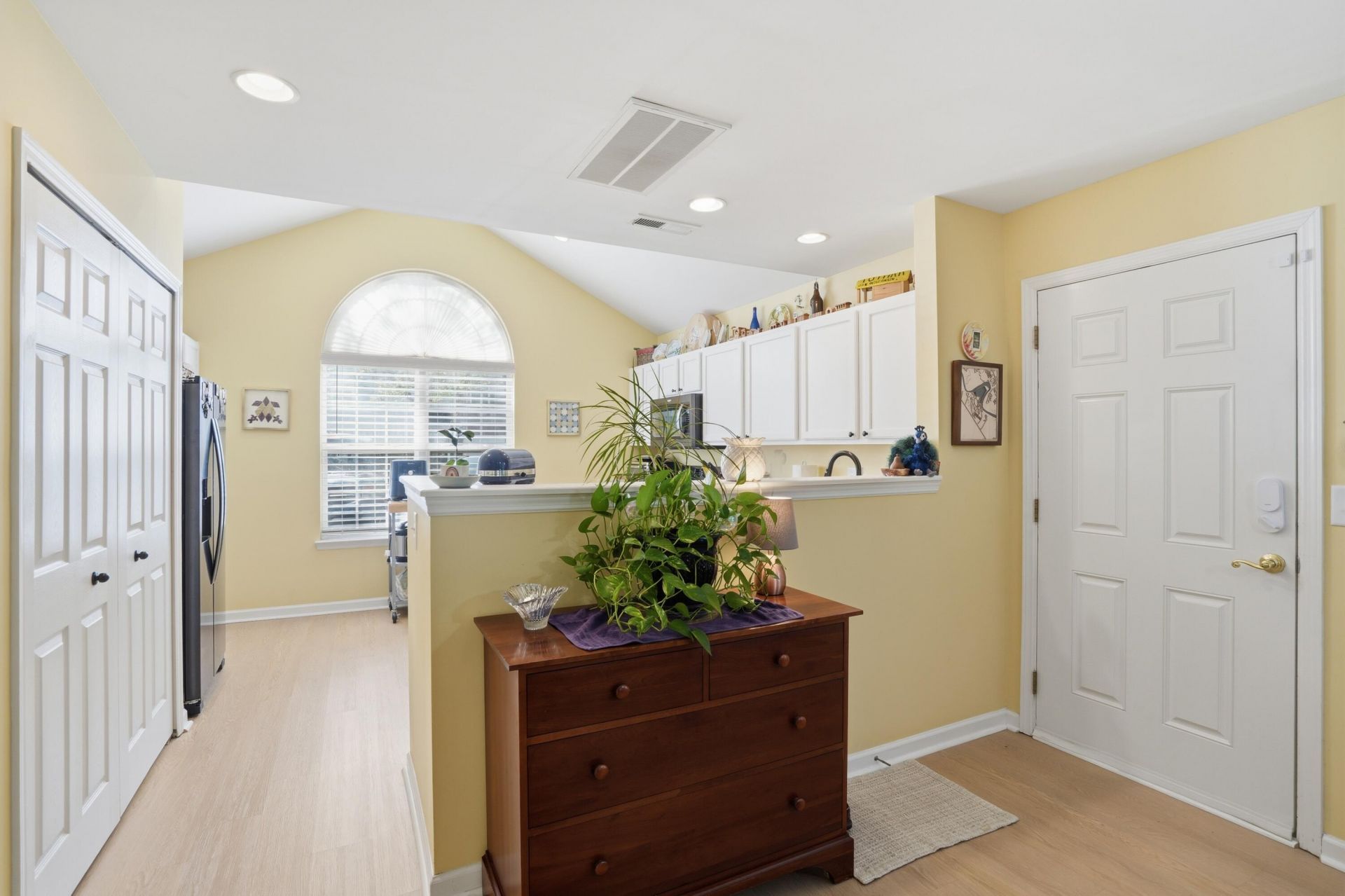 8663 Grassy Oak Trail Photo 4