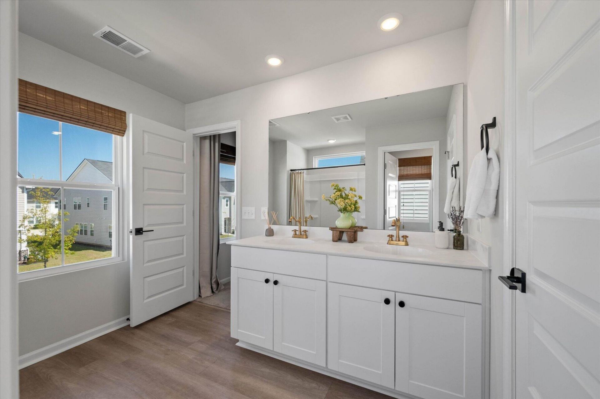 135 Pine Gate Drive Photo 21