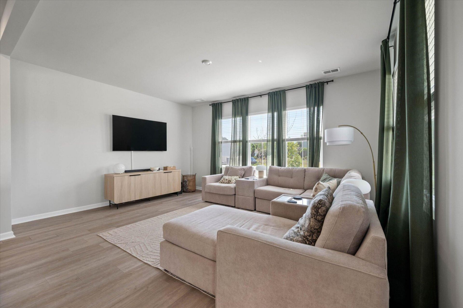 135 Pine Gate Drive Photo 37