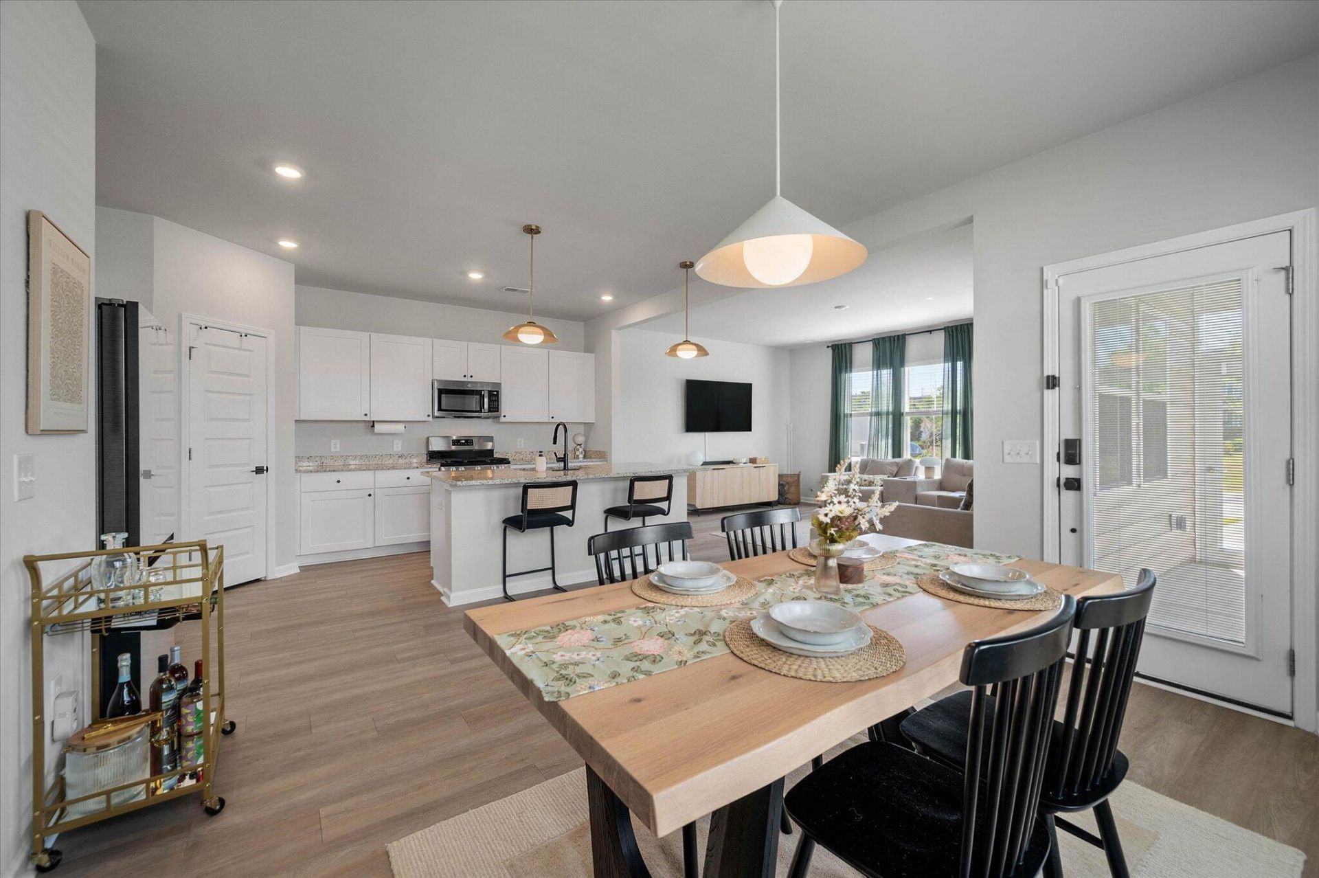 135 Pine Gate Drive Photo 8