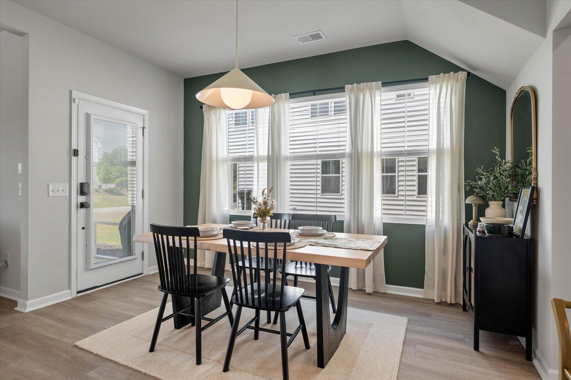 135 Pine Gate Drive Photo 9