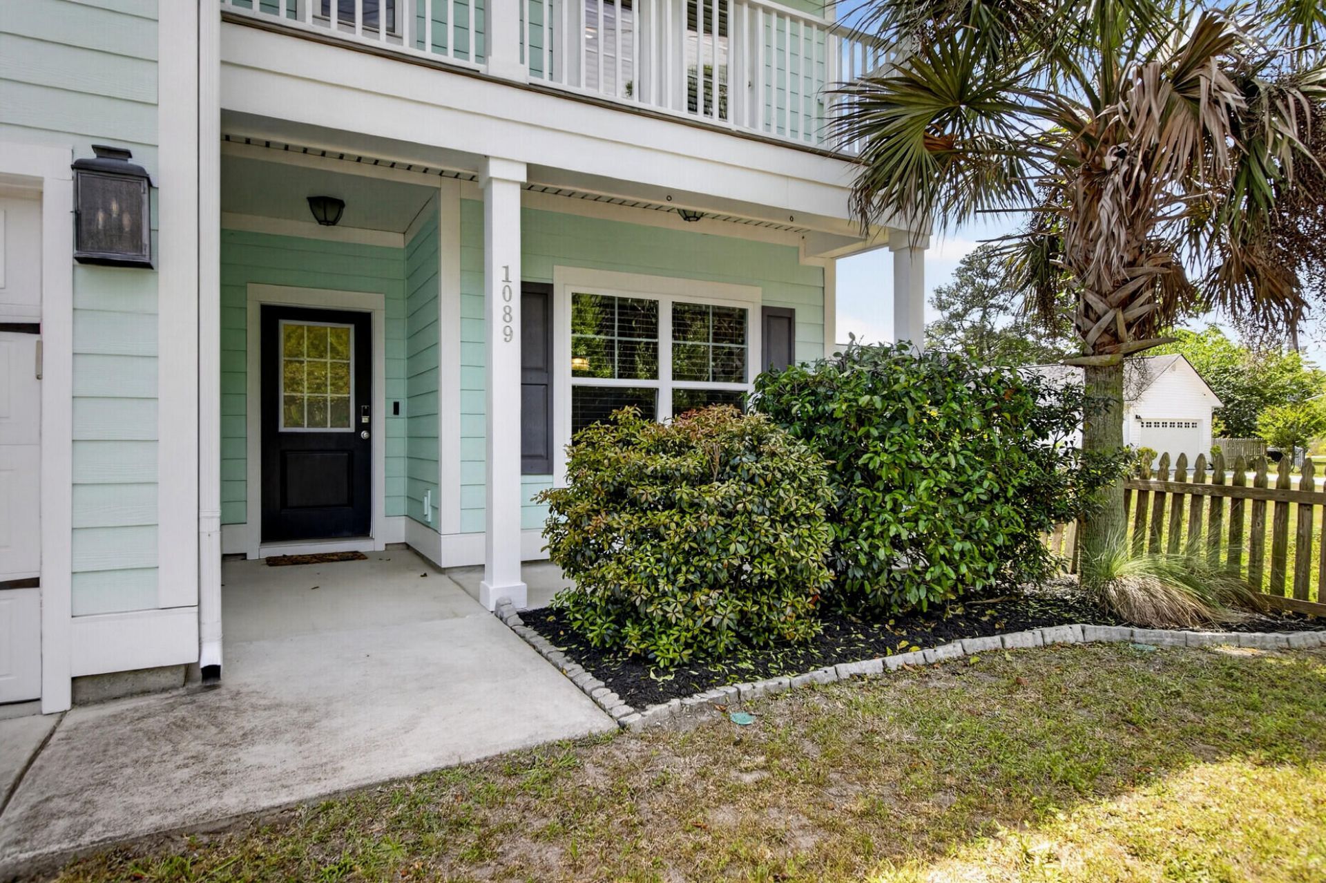 1089 Fort Johnson Road Photo 5