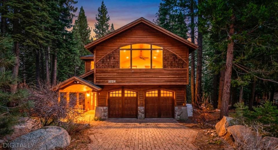 1724 Mohican Drive, South Lake Tahoe, CA 96150 Photo