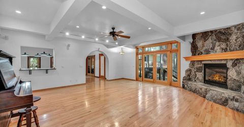 1724 Mohican Drive, South Lake Tahoe, CA 96150 Photo