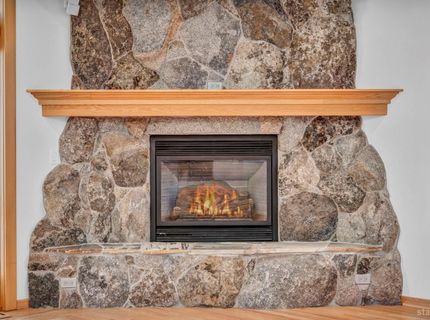 1724 Mohican Drive, South Lake Tahoe, CA 96150 Photo