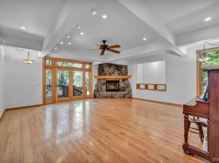 1724 Mohican Drive, South Lake Tahoe, CA 96150 Photo