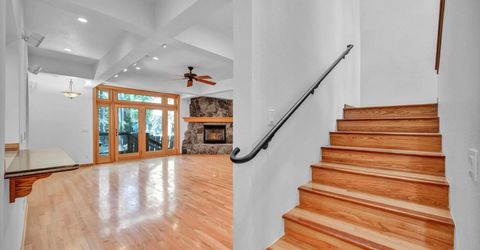 1724 Mohican Drive, South Lake Tahoe, CA 96150 Photo