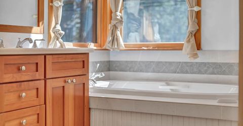 1724 Mohican Drive, South Lake Tahoe, CA 96150 Photo