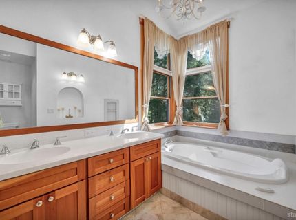 1724 Mohican Drive, South Lake Tahoe, CA 96150 Photo