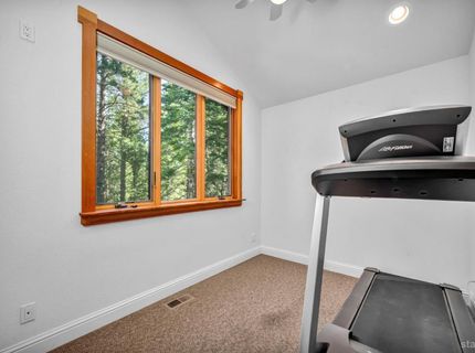1724 Mohican Drive, South Lake Tahoe, CA 96150 Photo