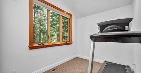 1724 Mohican Drive, South Lake Tahoe, CA 96150 Photo
