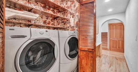 1724 Mohican Drive, South Lake Tahoe, CA 96150 Photo