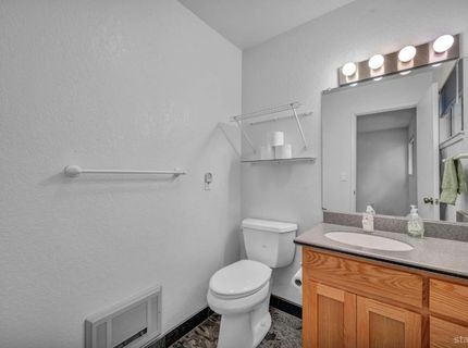 1724 Mohican Drive, South Lake Tahoe, CA 96150 Photo