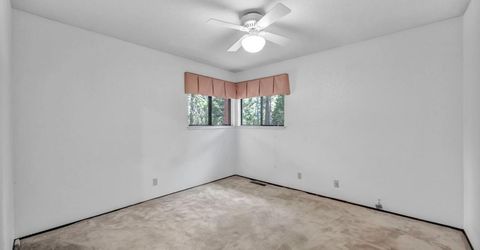 1724 Mohican Drive, South Lake Tahoe, CA 96150 Photo