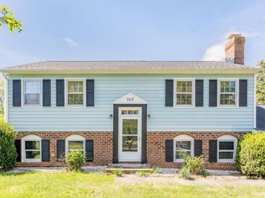 163 Apple Way, Madison Heights, VA 24572