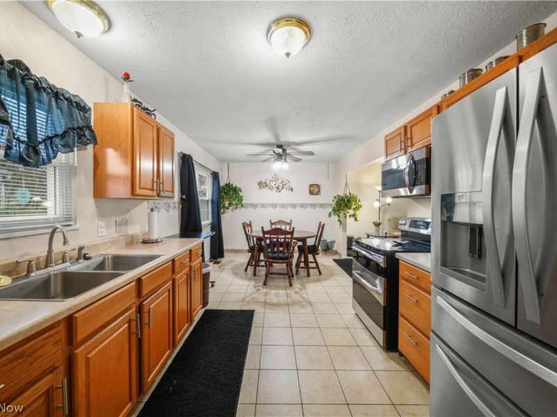 9841 Green Drive, Windham, OH 44288 Photo 10