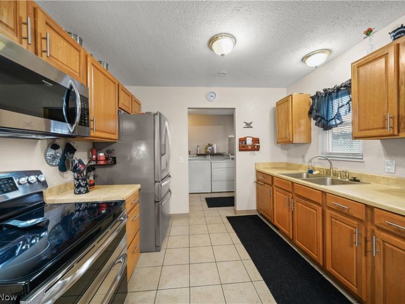 9841 Green Drive, Windham, OH 44288 Photo 13