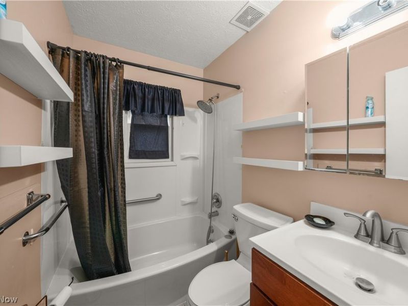 9841 Green Drive, Windham, OH 44288 Photo 25