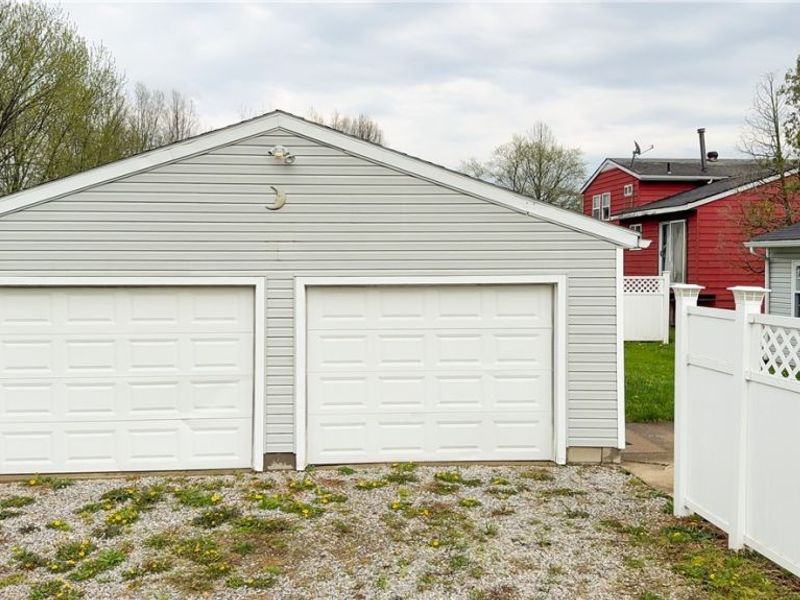 9841 Green Drive, Windham, OH 44288 Photo 4