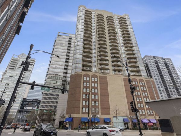 645 N Kingsbury Street , Unit 2202, Chicago, IL 60654