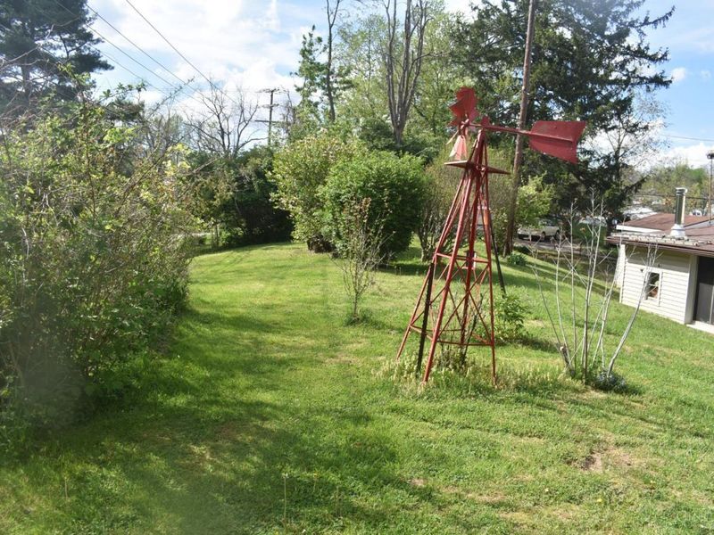 57 Belfast Pike, Hillsboro, OH 45133 Photo 4