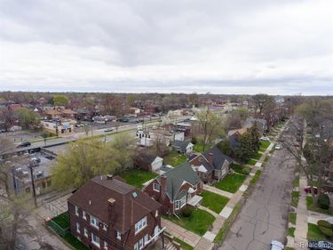 17125 Warrington Drive, Detroit, MI 48221