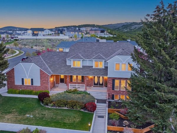 1916 Satterfield Dr, Pocatello, ID 83201