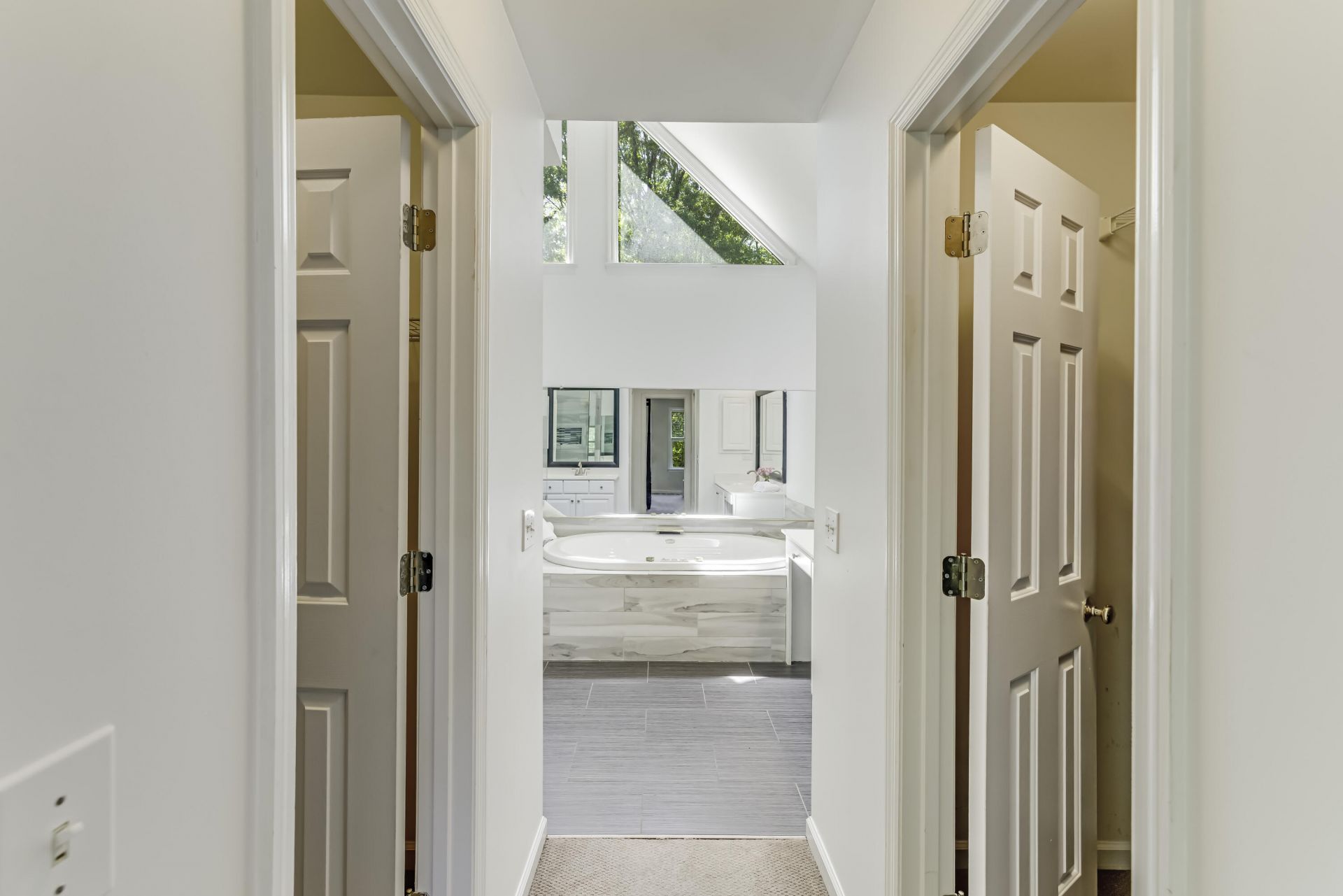 200 Oak Point Landing Drive Photo 31