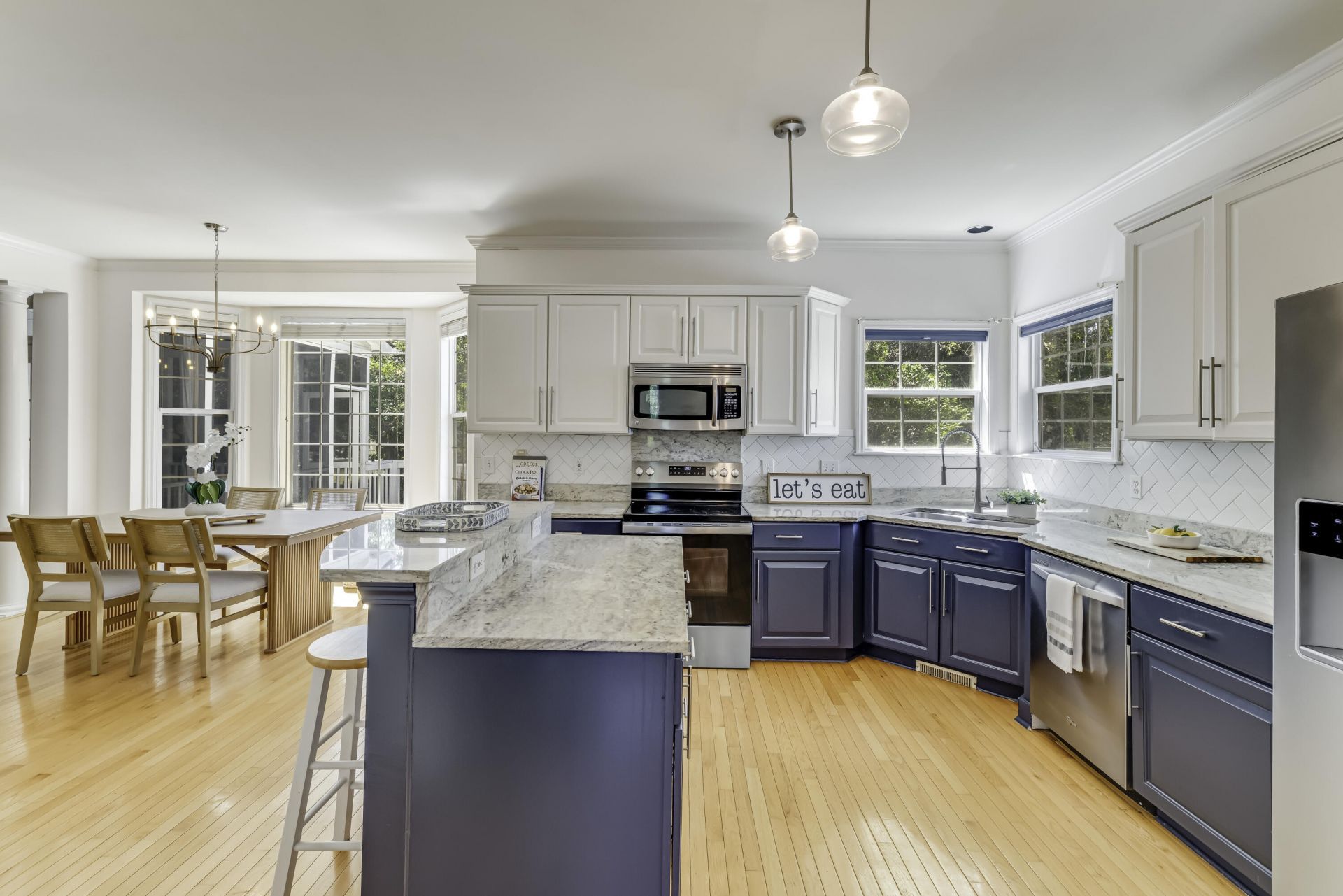 200 Oak Point Landing Drive Photo 5