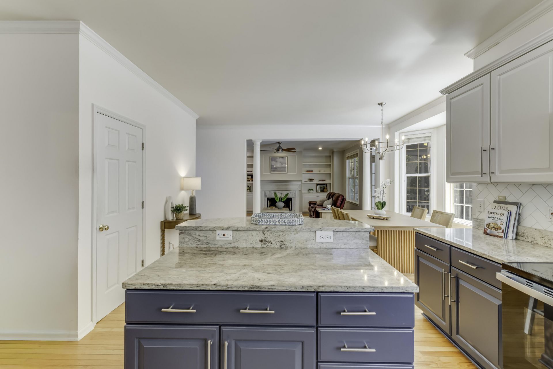 200 Oak Point Landing Drive Photo 8