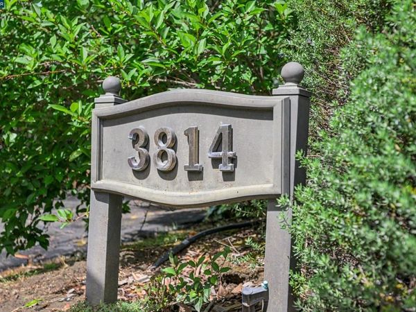 3814 Happy Valley Rd, Lafayette, CA 94549