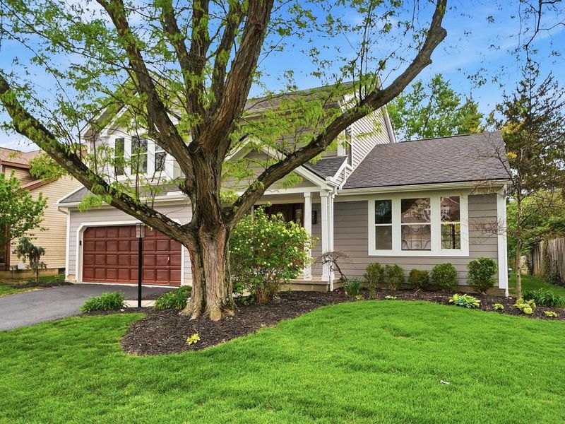 7465 Bloomfield Place , Dublin, OH 43016 Photo 2