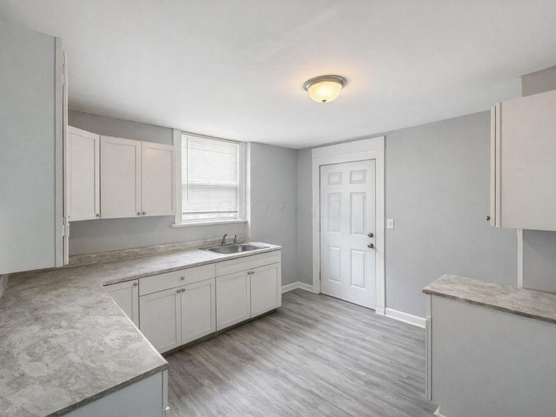 179 S Eureka Avenue , Columbus, OH 43204 Photo 5