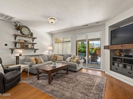 10541 Twin Bridges Way, Reno, NV 89521 Photo