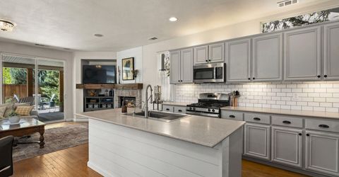 10541 Twin Bridges Way, Reno, NV 89521 Photo