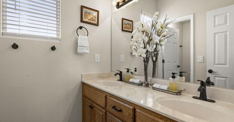 10541 Twin Bridges Way, Reno, NV 89521 Photo