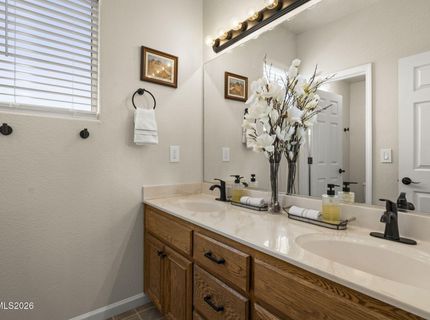 10541 Twin Bridges Way, Reno, NV 89521 Photo