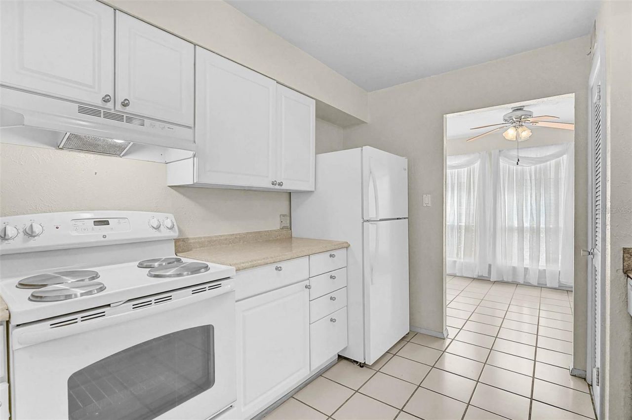 4388 Rayfield Drive, Unit 4388, Sarasota, FL 34243 Photo