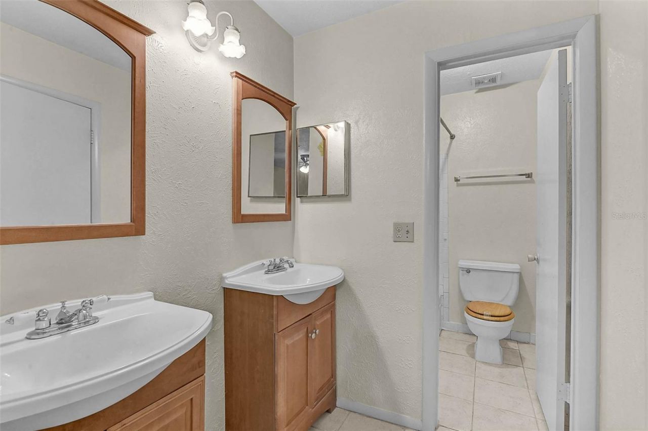 4388 Rayfield Drive, Unit 4388, Sarasota, FL 34243 Photo