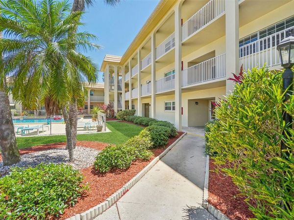 3850 13TH AVENUE N, Unit 212, ST PETERSBURG, FL 33713