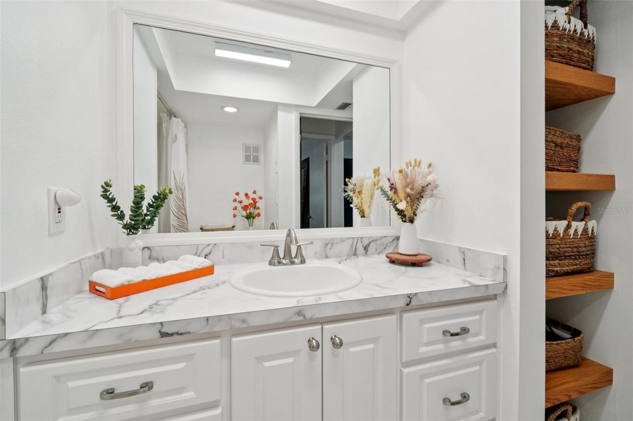 3850 13th Avenue N, Unit 212, Saint Petersburg, FL 33713 Photo