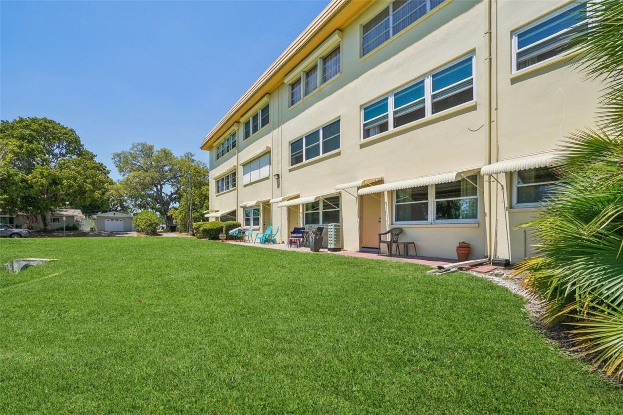 3850 13th Avenue N, Unit 212, Saint Petersburg, FL 33713 Photo